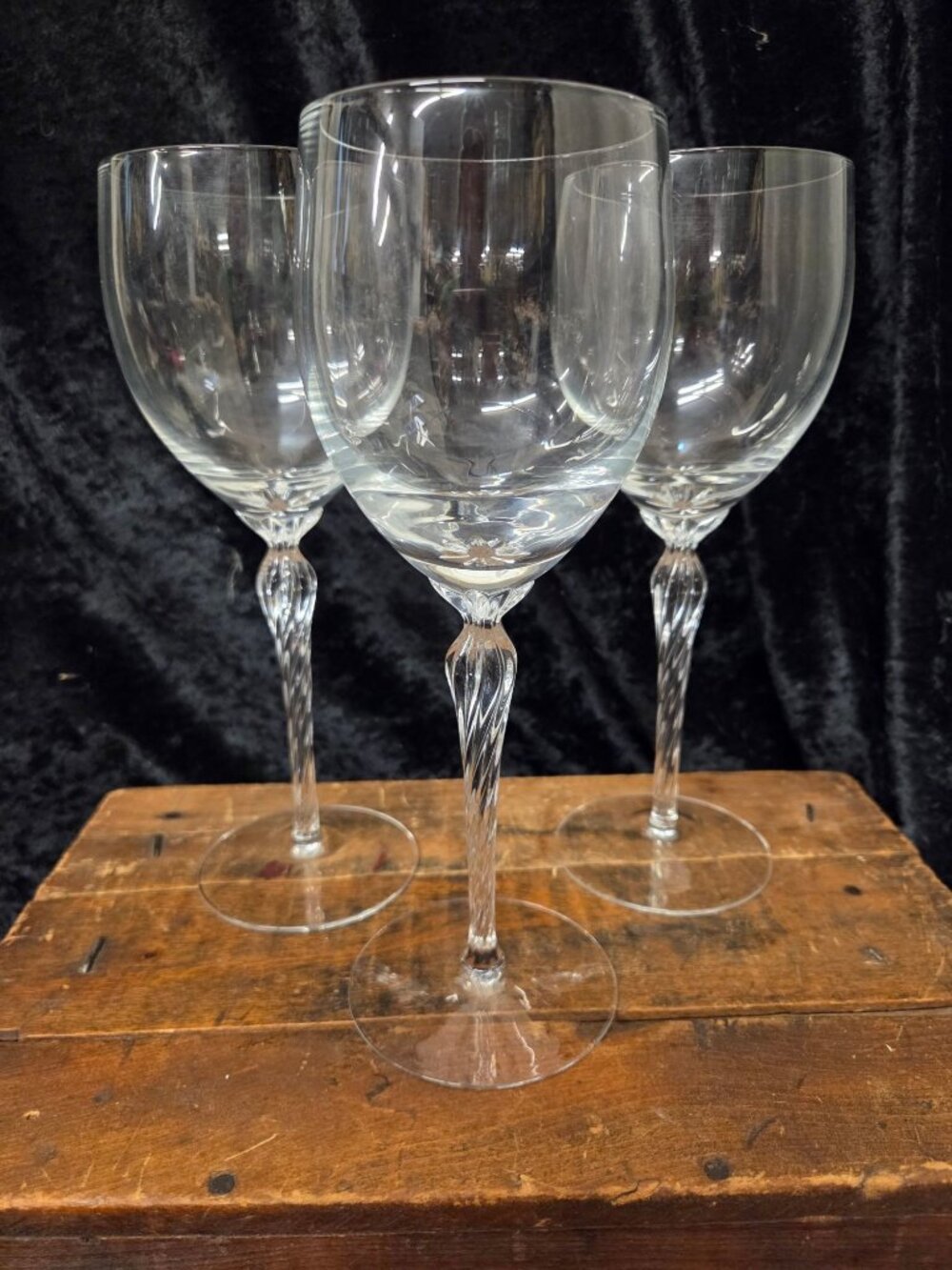 3 Lenox Aria Wine Goblets Hand Finished Elegant Twisted Stem 7 3/4"